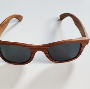 Zebrawood sunglasses polarized black lenses